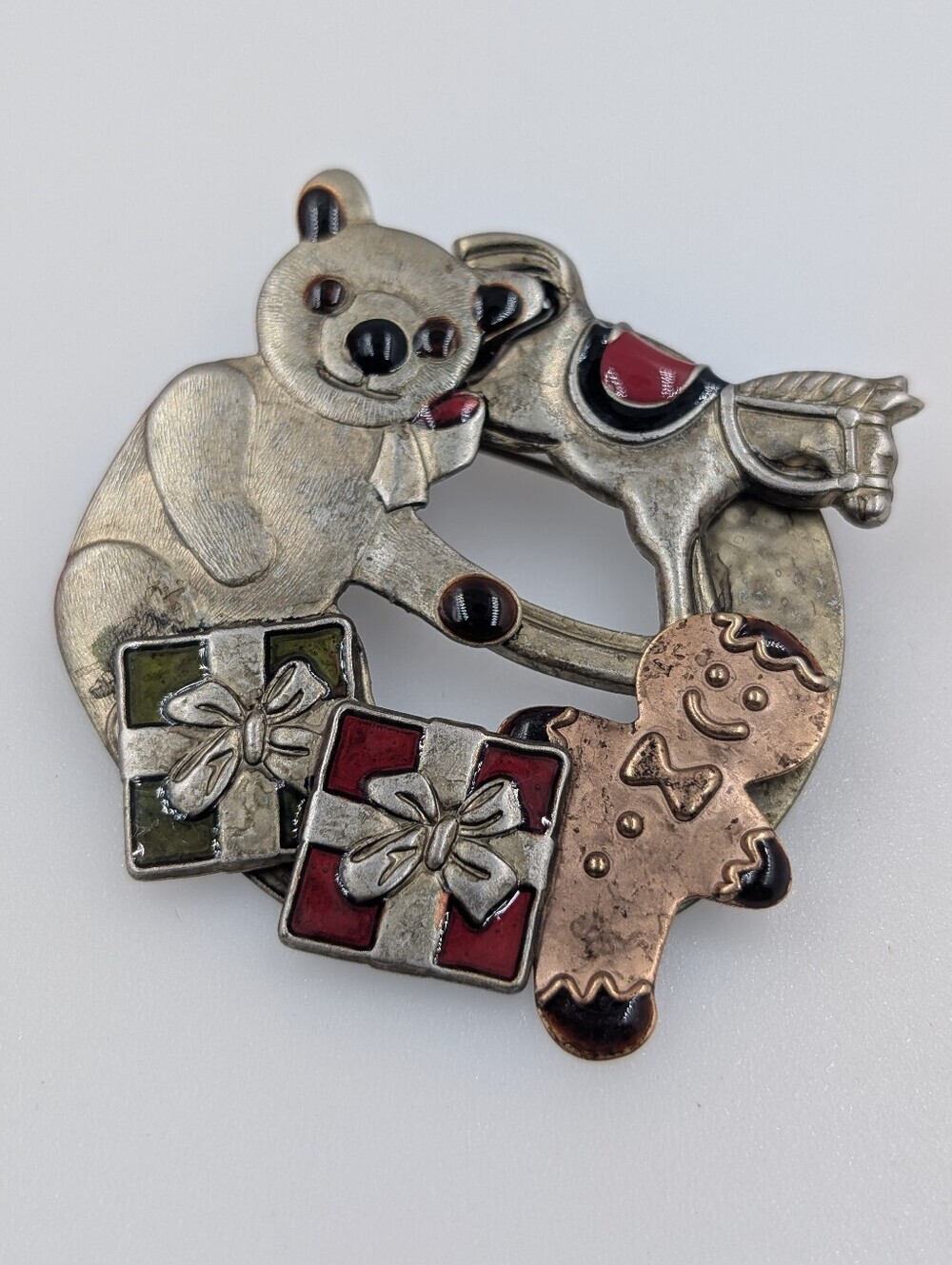 Whimsical Mixed Metal and Enamel Holiday Christmas Wreath Brooch Pin Bear C63